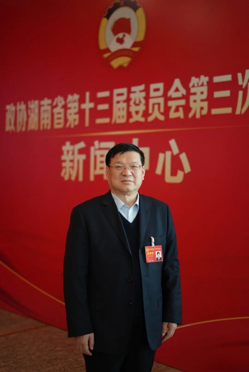 兩會供銷之聲丨周重旺：產(chǎn)業(yè)先行，以農(nóng)業(yè)經(jīng)營主體的發(fā)展助力鄉(xiāng)村振興